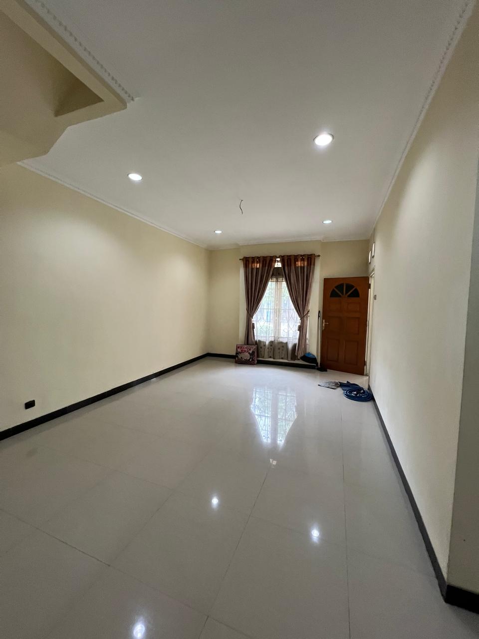 Rumah dijual di Meadow Green Lippo Cikarang